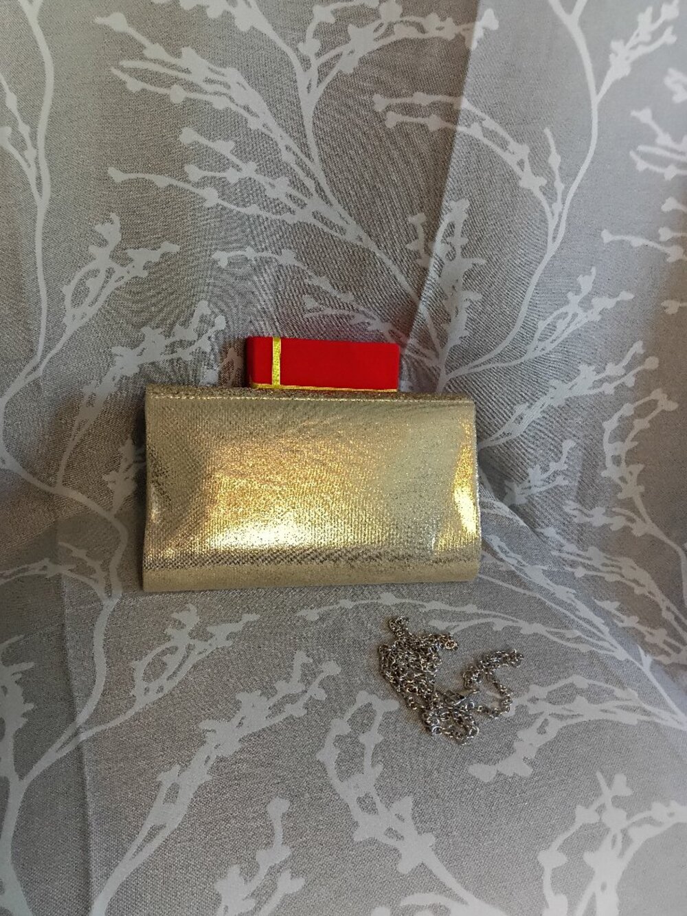 Gold Shimmer Envelope Clutch | Detachable Silver Chain - Picture 4 of 7